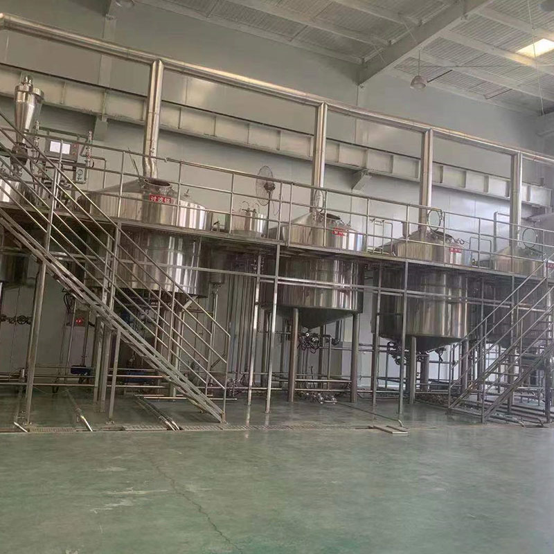 莱城精酿啤酒设备厂—平面布置、设备设计、制造、调试、培训等一条龙服务_COPY